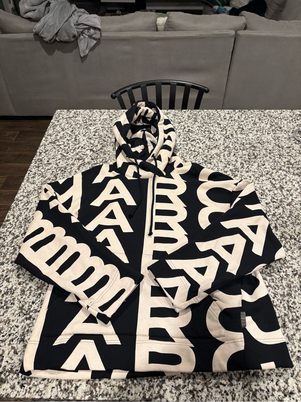Marc Jacobs Graphic Hoodie | Black/Beige | XS